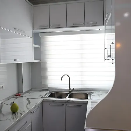 Raina Luxury Apartamento Berati